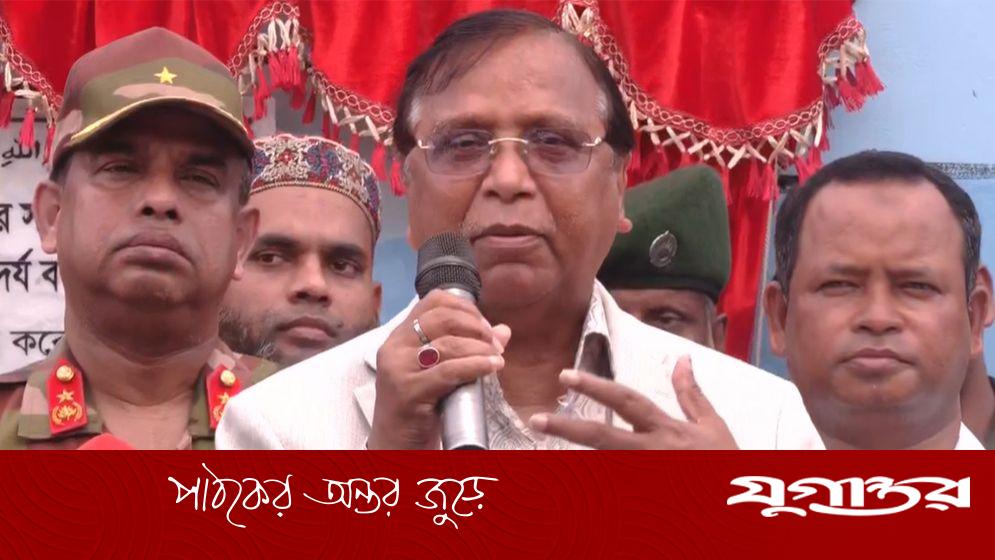 রাজধানীর ফুটপাতের ব্যবসায়ীদের সরকারি লাইসেন্স প্রদানের ঘোষণা ডিএসসিসি প্রশাসকের