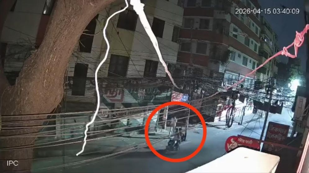 ছিনতাইয়ের শিকার জুলাই জাদুঘরের ফটোগ্রাফার, লুট ১০ লাখ টাকার সরঞ্জাম