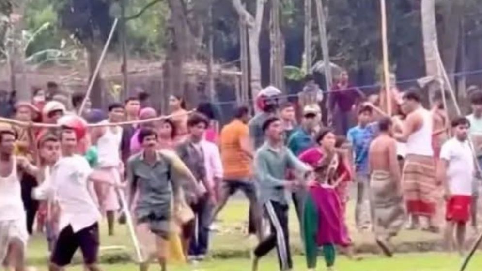 ফুটবল খেলাকে কেন্দ্র করে সংঘর্ষ, ওসিসহ আহত ১৫