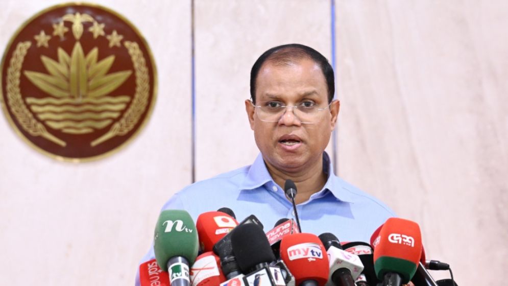 প্রধানমন্ত্রী দেশের সেবা করতেই সরকার পরিচালনার দায়িত্বে এসেছেন: আতিকুর রহমান রুমন