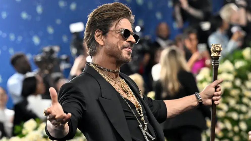 ‘আমিই পুরো দুনিয়ার রাজা’