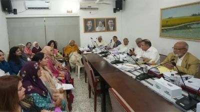 গভীর রাতে গুলশানে দাপ্তরিক কাজে তারেক রহমান