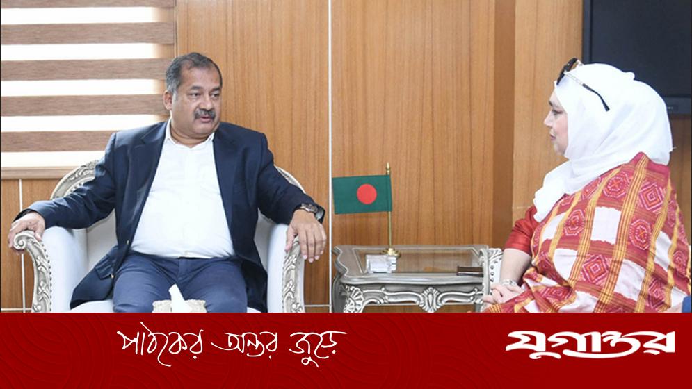 প্রবাসীদের জ্ঞান ও বিনিয়োগে অর্থনীতি শক্তিশালী হচ্ছে: তথ্যমন্ত্রী