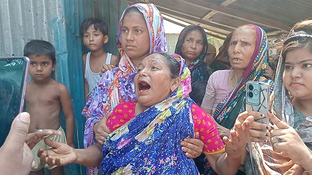 নিখোঁজের ২৩ দিন পর পুরাতন কবরে মিলল লাশ