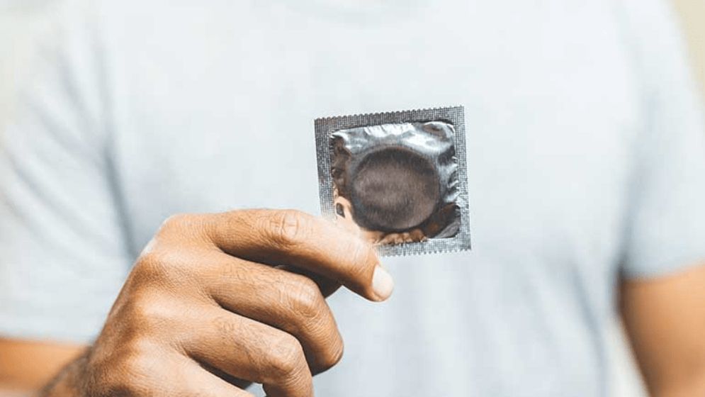 ইরান যুদ্ধের প্রভাবে বাড়ছে কনডমের দাম