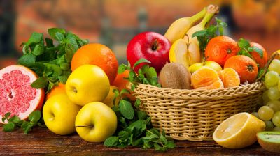 মেদ কমাতে যেসব ফল খেতে পারেন