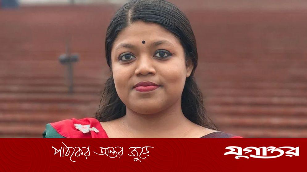 নির্ধারিত সময় শেষে ১৯ মিনিট বিলম্বে নুসরাত তাবাসসুমের মনোনয়ন জমা