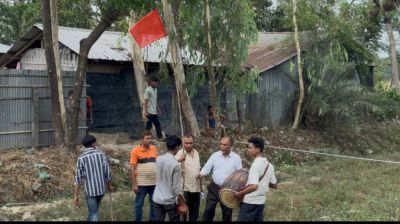 ২৩ বছর পর মালিককে জমির দখল বুঝিয়ে দিলেন আদালত