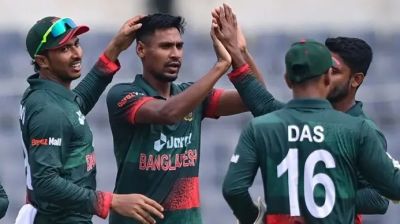 মোস্তাফিজের দ্বিতীয় শিকার কেলি