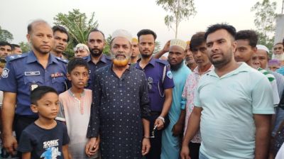 হাতকড়া পরে বোনের জানাজায় আ.লীগ নেতা