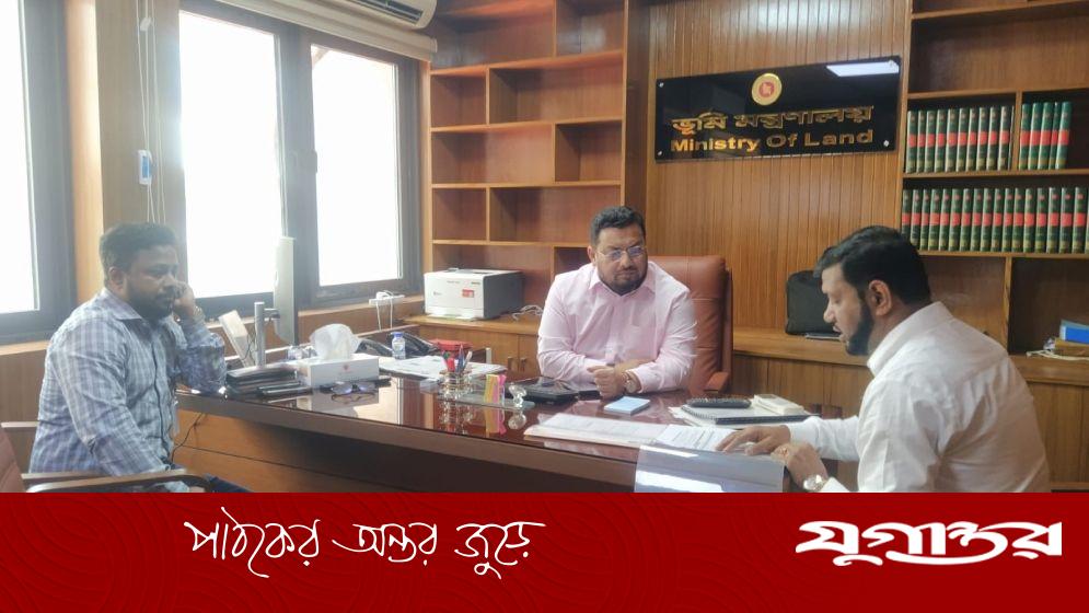 সরকারের এক ইঞ্চি জমির রাজস্ব ফাঁকি দেওয়া যাবে না: ভূমি প্রতিমন্ত্রী