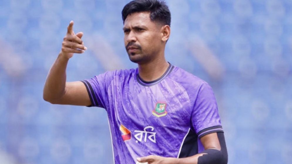 নতুন রেকর্ড গড়লেন মোস্তাফিজ