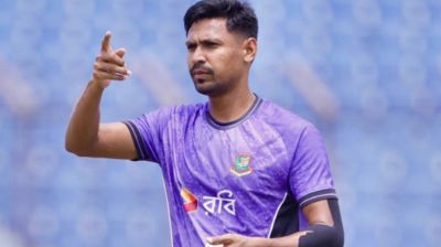 নতুন রেকর্ড গড়লেন মোস্তাফিজ