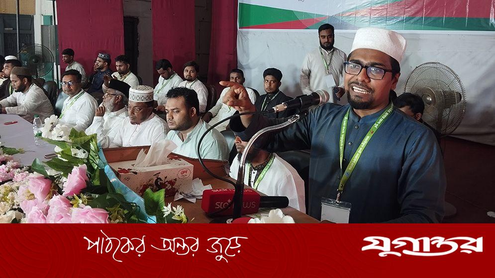 পায়ে পাড়া দিয়ে ক্যাম্পাসে অস্থিতিশীলতা সৃষ্টির অভিযোগ শিবির সভাপতির