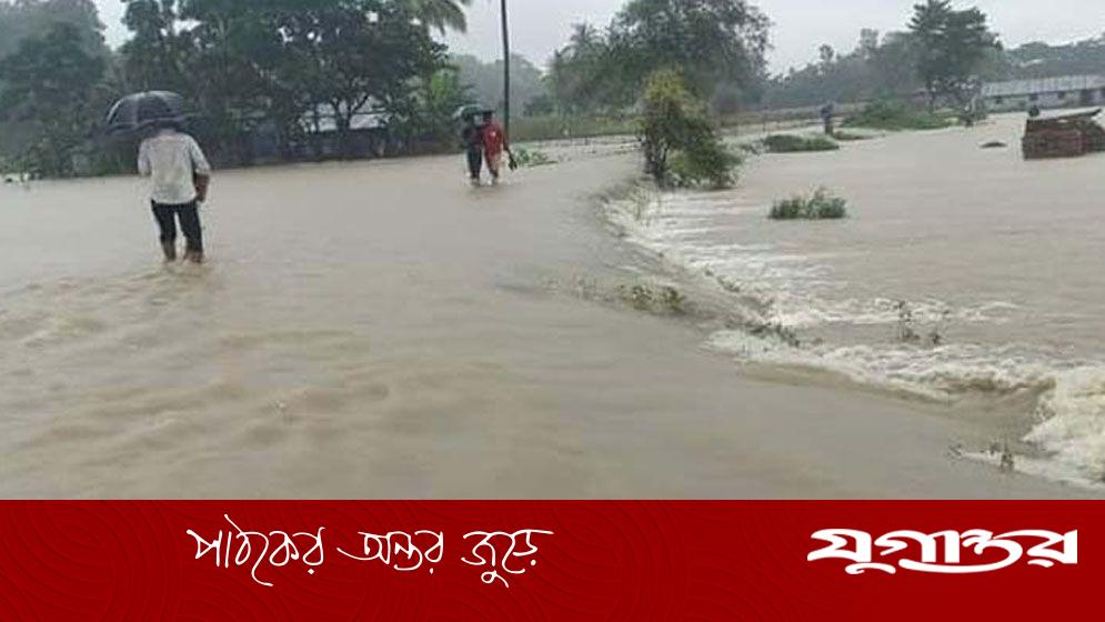 সুনামগঞ্জে ভারি বৃষ্টিতে আকস্মিক বন্যার শঙ্কা, হাওরে সতর্কতা