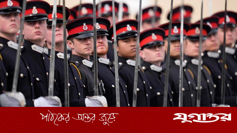 যুক্তরাজ্যের অর্ধেক তরুণ যুদ্ধে যেতে রাজি নন: সমীক্ষা