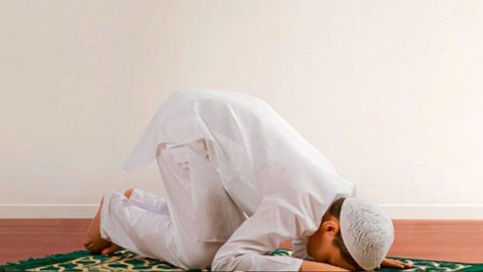 নামাজের রাকাত সংখ্যায় সন্দেহ হলে কী করবেন?