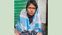 ভবঘুরে নারীর সন্তান দত্তক নিতে ভিড়
