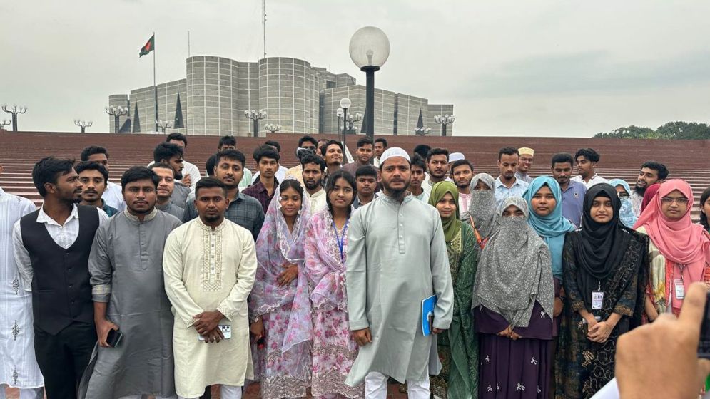 সংসদে এসে উচ্ছ্বসিত বাউফলের ৫০ শিক্ষার্থী