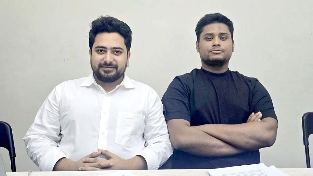 নাহিদকে ‘বাংলাদেশের নেতা’ বললেন হাসনাত