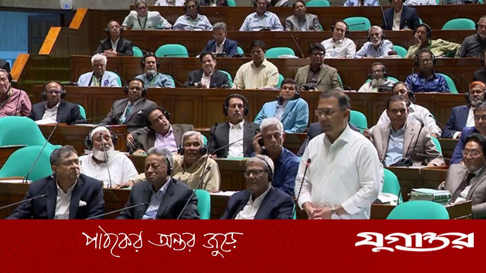 রাজনৈতিক কারণে বিদেশে থাকতে হয়েছে: প্রধানমন্ত্রী
