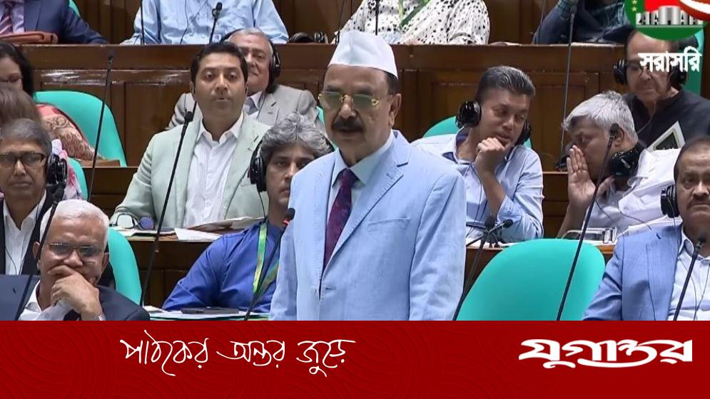 গণতন্ত্রের প্রশ্নে খালেদা জিয়া কখনো মাথা নত করেননি: গয়েশ্বর