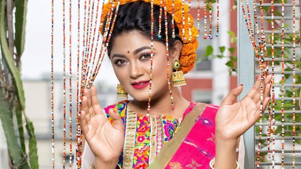 আজকে সবার মুখোশ ফাঁস করব: মৌসুমী হামিদ