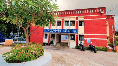 নগ্ন ভিডিও করে চাঁদা দাবি, পুলিশের ফাঁদে যুবক