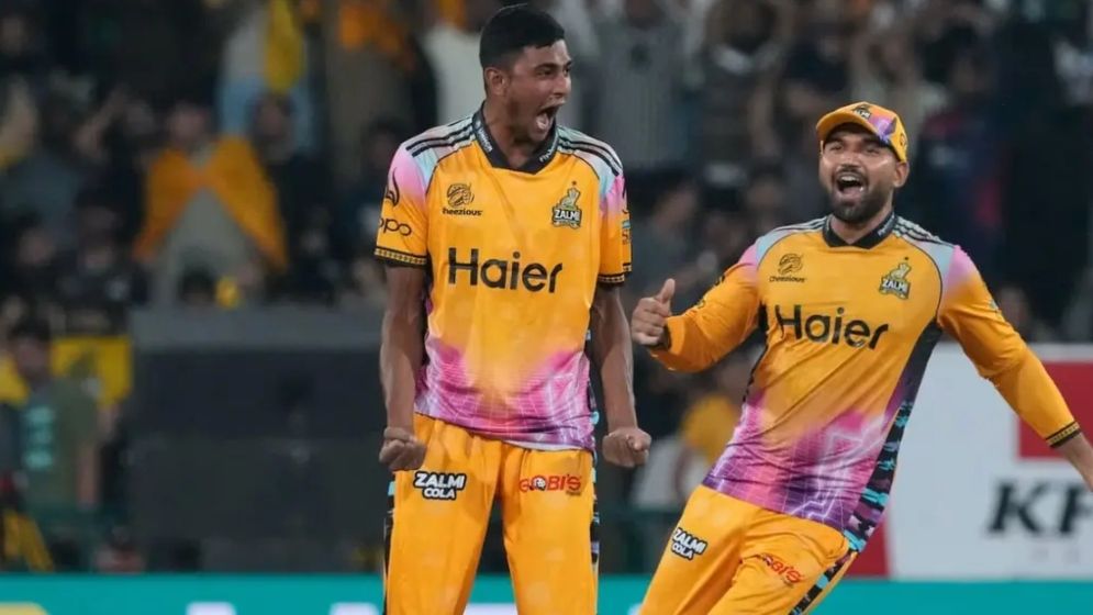 নাহিদের দুর্দান্ত স্পেলে বিধ্বস্ত হায়দরাবাদ