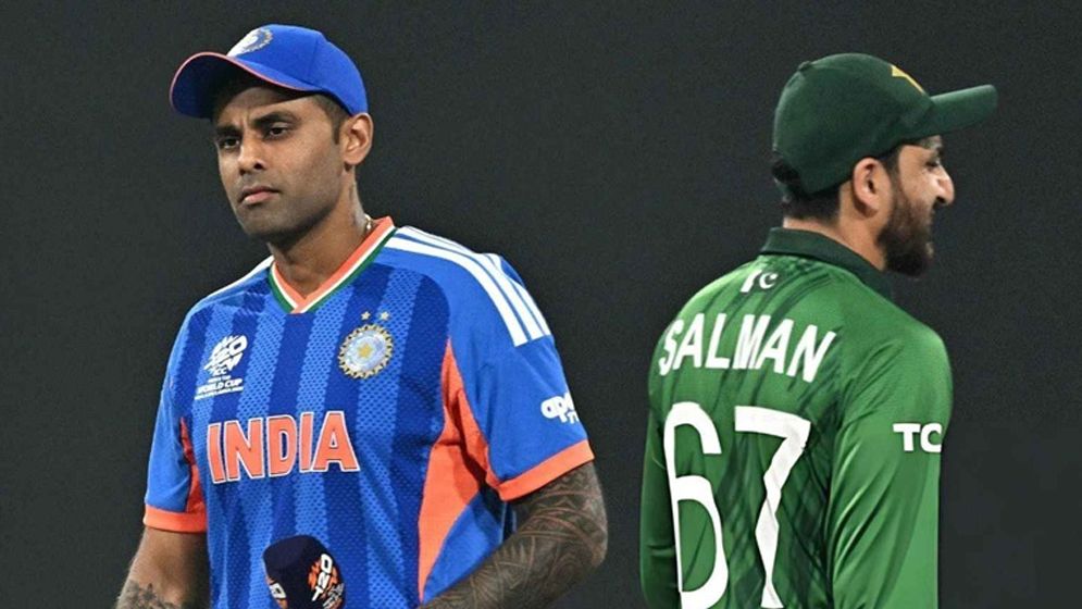 ‘হ্যান্ডশেক’ বিতর্কে পাকিস্তান অধিনায়কের বিস্ফোরক তথ্য