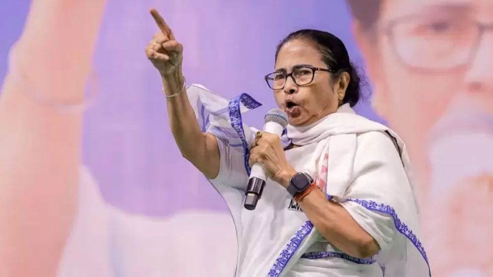 মমতার গুরুতর অভিযোগ, জবাব দিল নির্বাচন কমিশন