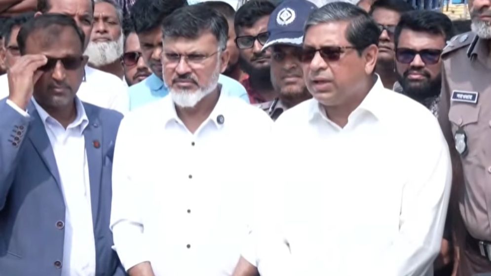 কোরবানির পশু ঘিরে চাঁদাবাজির কোনো ঘটনা ঘটবে না: স্থানীয় সরকার প্রতিমন্ত্রী