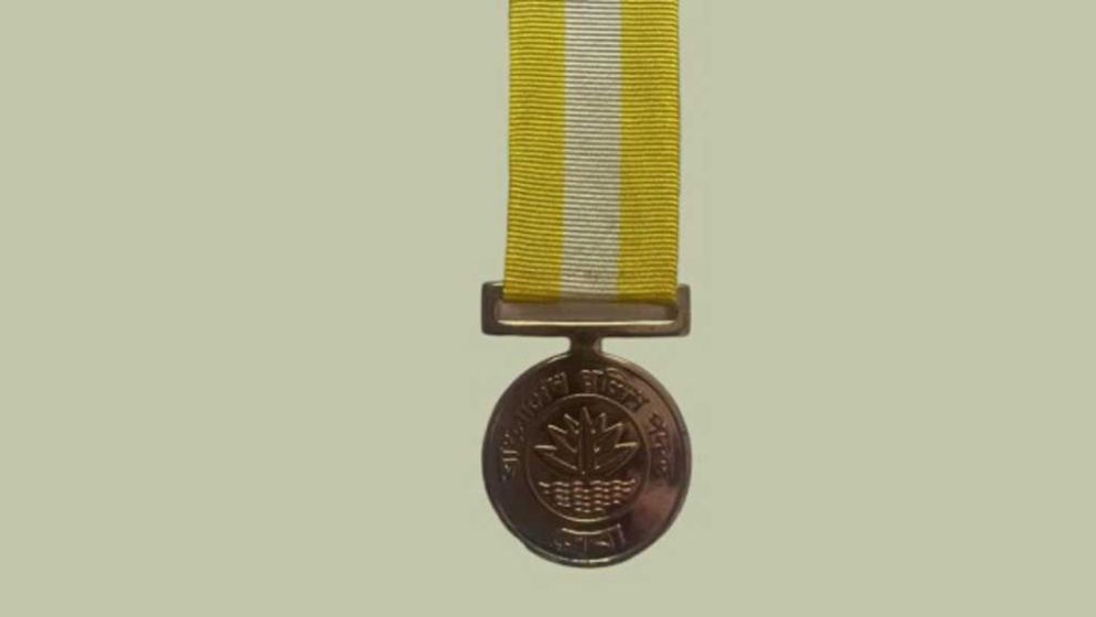 পুলিশ পদক নিয়ে ফের বিতর্ক