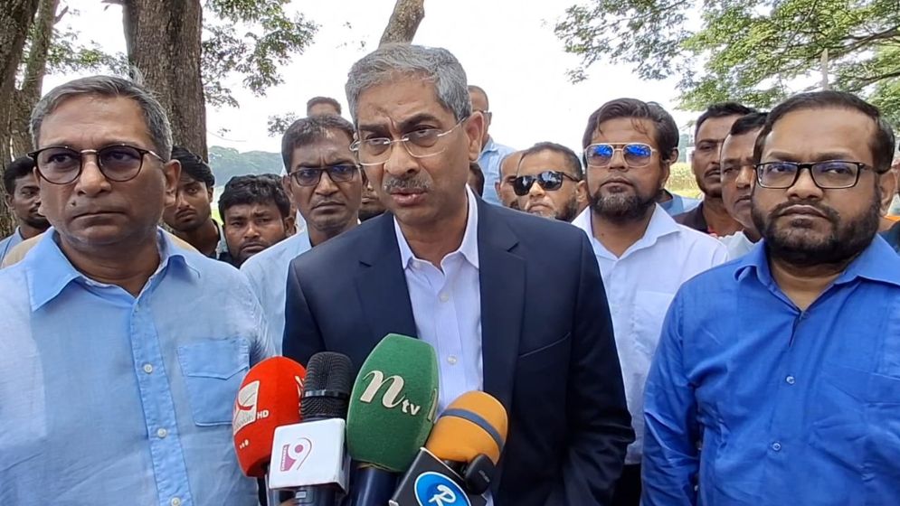 খাল খননের মাধ্যমে অবৈধ স্থাপনা দখলমুক্ত হবে: পানিসম্পদ মন্ত্রী