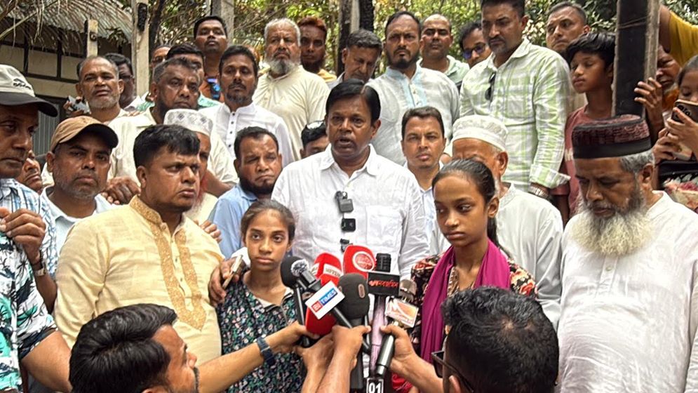 দুই মেয়ের লেখাপড়াসহ বিয়ের দায়িত্ব নিলেন এমপি আশফাক
