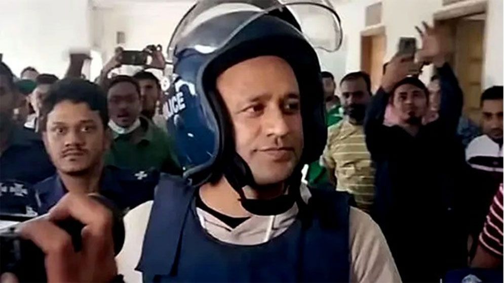 এক মামলায় আপিল বিভাগে ব্যারিস্টার সুমনের জামিন বহাল