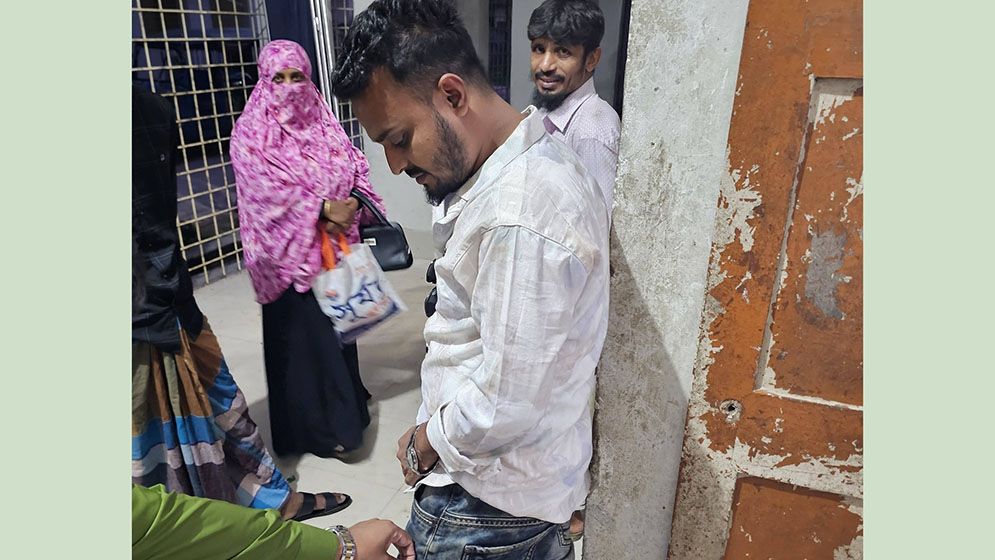 কালিয়াকৈরে পাগলা কুকুরের কামড়ে আহত ১৫