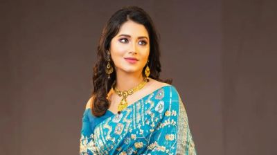 মায়ের মৃত্যুর আগে যেন আমার মৃত্যু হয়: ফারিণ