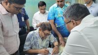 রাজৈর উপজেলা স্বাস্থ্য কমপ্লেক্স হঠাৎ পরিদর্শনে স্বাস্থ্যমন্ত্রী