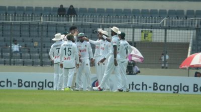 বাংলাদেশের প্রয়োজন ৭ উইকেট, পাকিস্তানের চাই ১৫২ রান