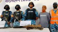 অস্ত্র ও গোলাবারুদসহ সুন্দরবনের ডাকাত সর্দার আটক