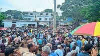 কুরবানির গরু কিনতে গিয়ে এক লাখ টাকা খোয়ালেন ক্রেতা