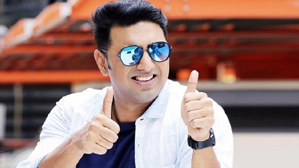 ‘দেশু ৭’ সিনেমার শুটিংয়ে অনির্বাণ, যা বললেন দেব
