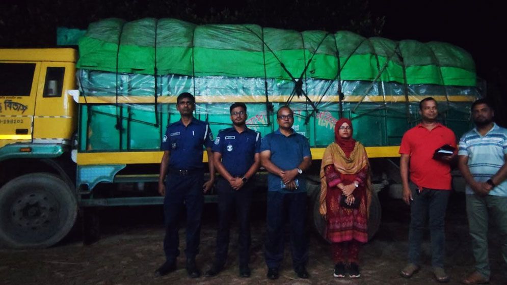 মদনে পাচারকালে সরকারি ৬৬৭ বস্তা চাল জব্দ, আটক ২