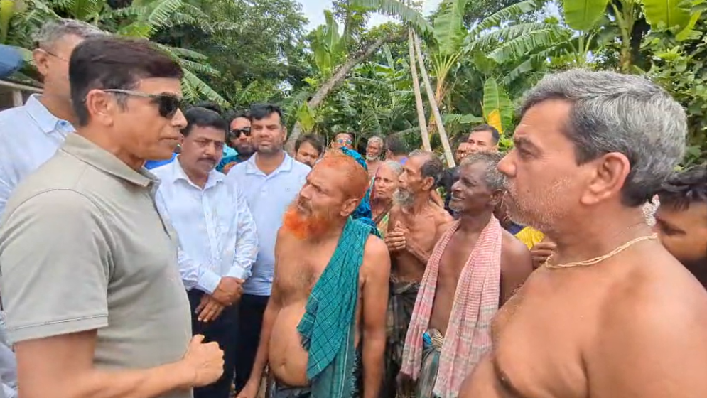 মানিকগঞ্জে বন্যাকবলিত এলাকা পরিদর্শন করলেন পানিসম্পদ প্রতিমন্ত্রী  আজাদ