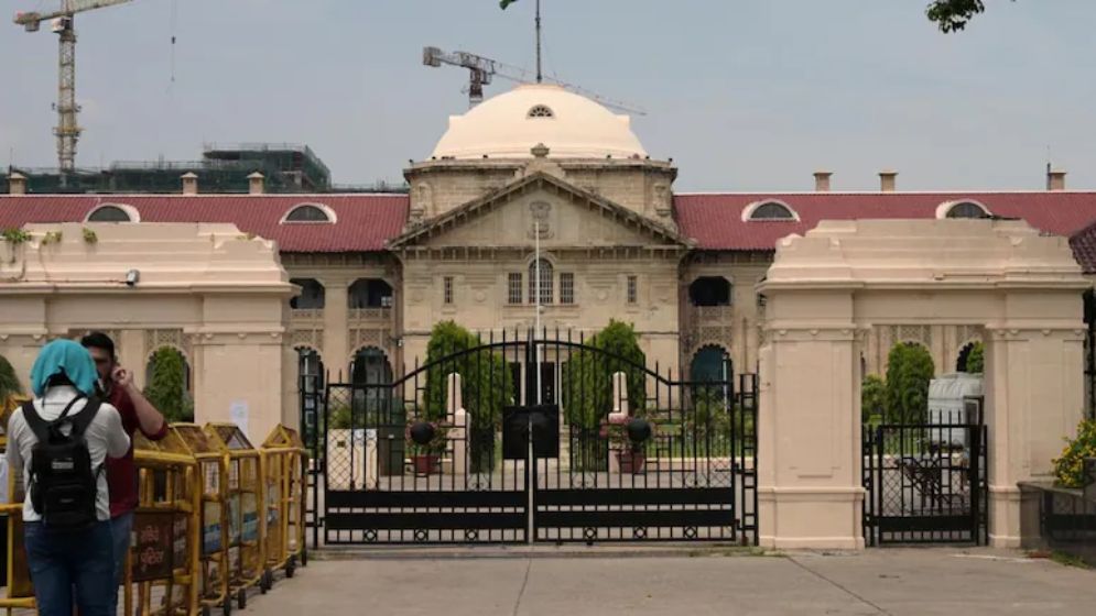 গঙ্গায় আমিষ বর্জ্য ফেলা ধর্মীয় অনুভূতিতে আঘাত হানার শামিল: ভারতীয় হাইকোর্ট