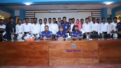 ১২০ টাকায় পুলিশে চাকরি পেলেন চুয়াডাঙ্গার ২১ তরুণ-তরুণী