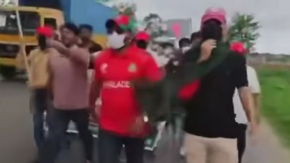 কুমিল্লায় নিষিদ্ধ ছাত্রলীগের ঝটিকা মিছিল