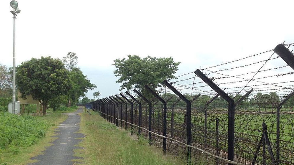 সীমান্তে বিএসএফের গুলি, পালটা জবাব বিজিবির