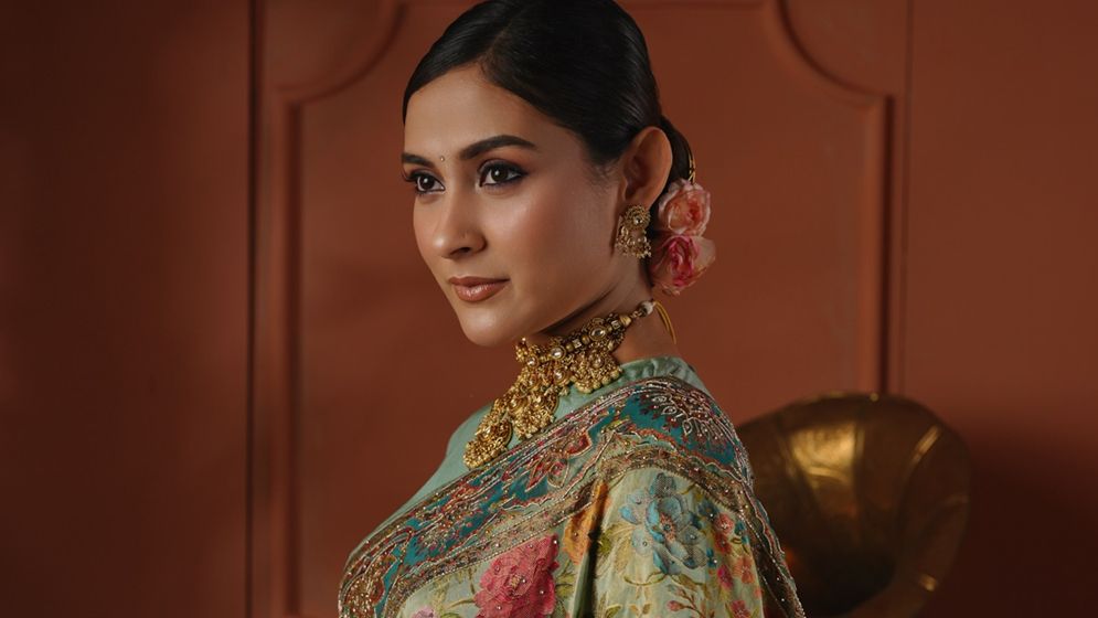ফেসবুকে মেহজাবীন লিখলেন, ‘তোমার মনে আমার জন্য জায়গা রেখো’